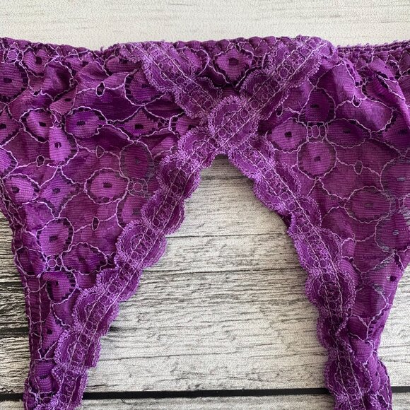 Vintage Garter Belt Purple Sheer Lace Claws Suspenders Lingerie - Picture 2 of 11